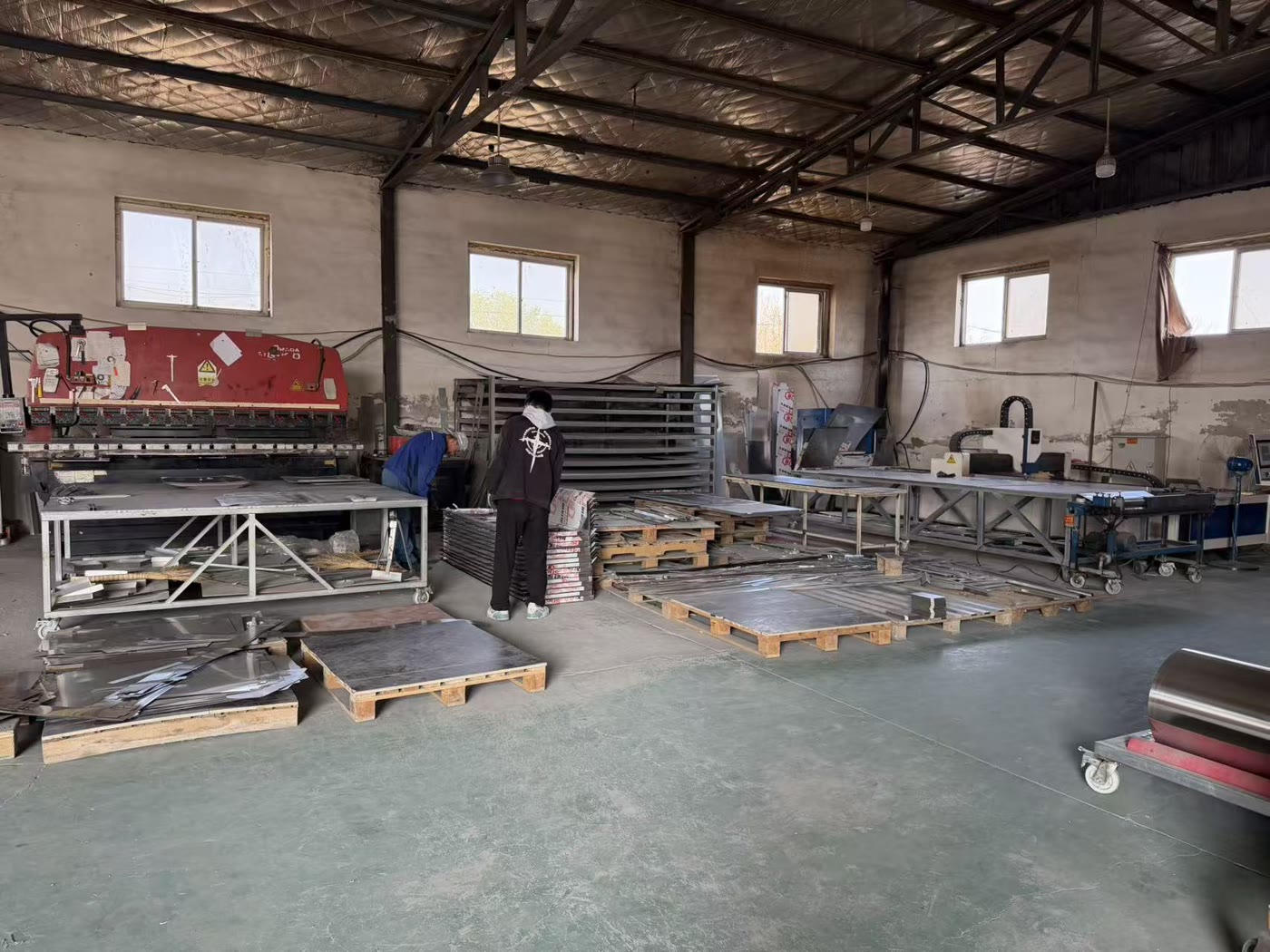Stainless steel sheet fabrication workshop for custom equipment projects
